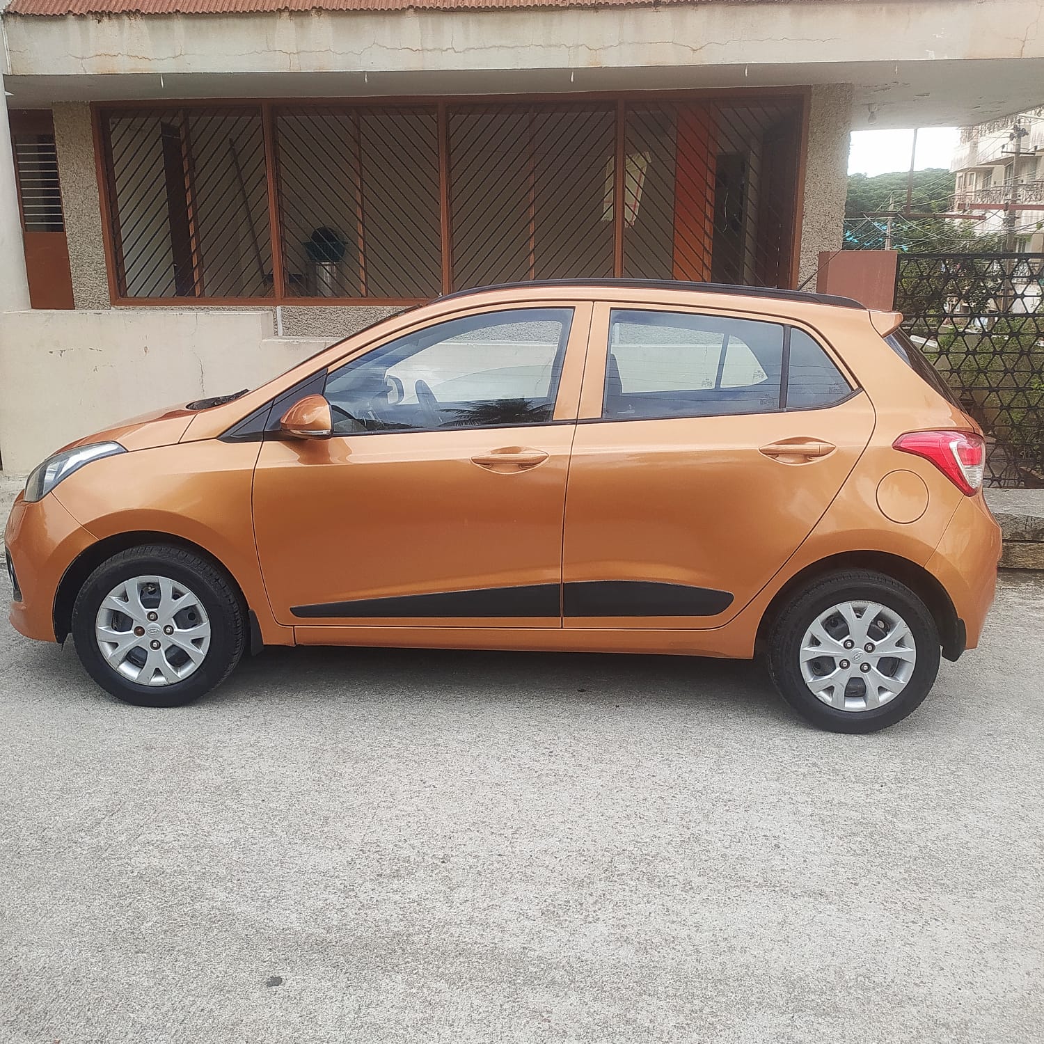 Hyundai Grand I10(2013-2017) Sportz 1.2 Kappa Vtvt